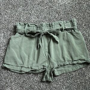 🎉Olive Green Paperbag Shorts